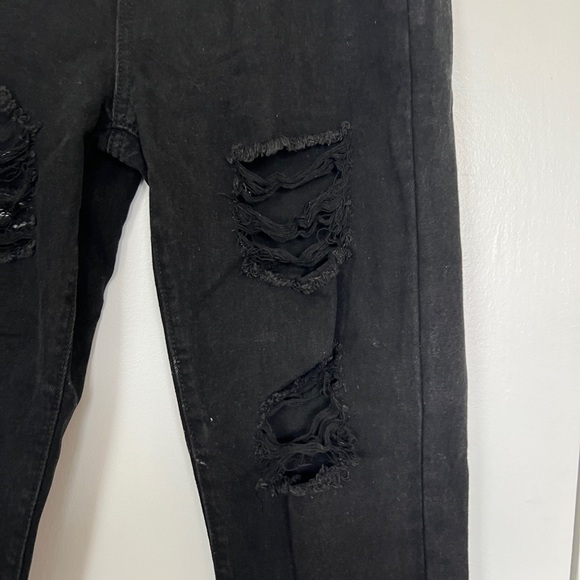 ASOS black ripped mom jeans - Picture 3 of 6